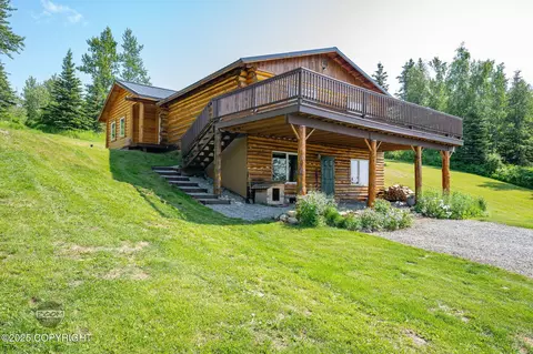 4600 N Slumber Dr, Palmer, AK 99645