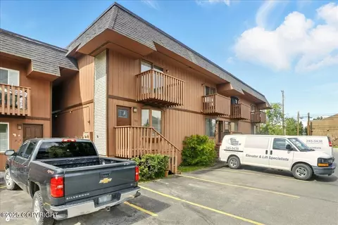 4511 Folker St, Anchorage, AK 99507