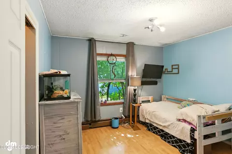 Bedroom - 3401 Lois Dr, Anchorage, AK 99517 photo 2 of 4