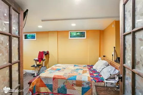 Bedroom - 3401 Lois Dr, Anchorage, AK 99517 photo 3 of 4
