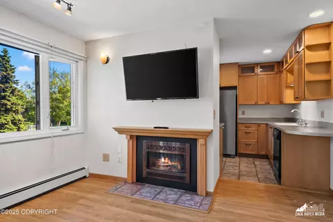 2044 Stonegate Cir, Anchorage, AK 99515 photo 11