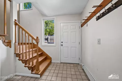 2044 Stonegate Cir, Anchorage, AK 99515 photo 6