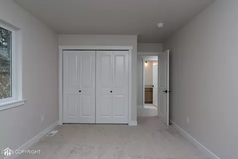 Bedroom - 17939 Yellowstone Dr, Eagle River, AK 99577 photo 9 of 9