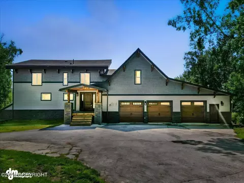 5100 W Lakeside Dr, Wasilla, AK 99654