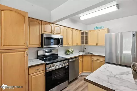12259 Lake St # B2, Eagle River, AK 99577
