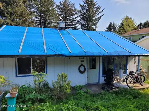 1014 Thorsheim St, Kodiak, AK 99615