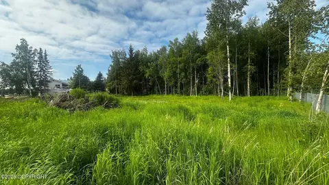 3341 Lakeshore Dr, Anchorage, AK 99517