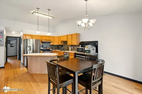 Dining - 5577 Sapphire Loop, Anchorage, AK 99504 photo 3 of 3