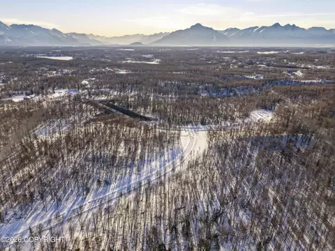 4602 N Sandburg Dr, Wasilla, AK 99654
