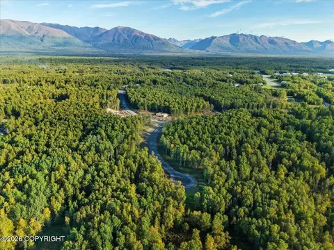 5420 E Beverly Ann Ln, Wasilla, AK 99654