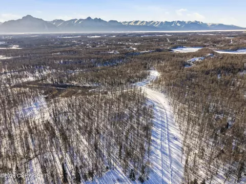 5420 E Beverly Ann Ln, Wasilla, AK 99654