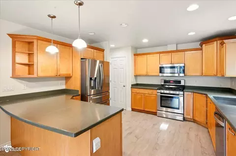 Kitchen - 17231 Alice Loop, Eagle River, AK 99577 photo 3 of 5