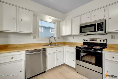 3721 Core Ct, Anchorage, AK 99502 photo 9