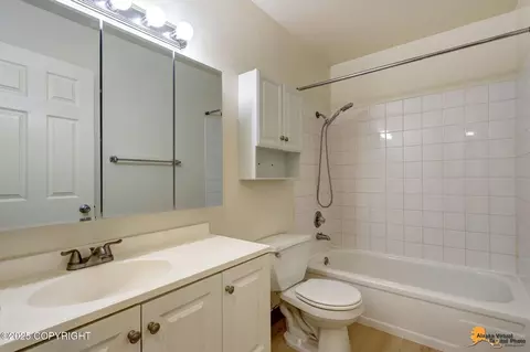 3721 Core Ct, Anchorage, AK 99502 photo 11