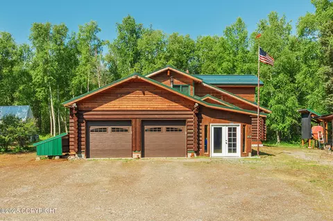 30294 S Talkeetna Spur Rd, Talkeetna, AK 99676