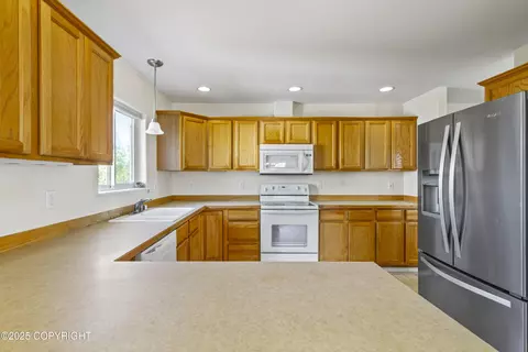 1999 Casey Cusack Loop, Anchorage, AK 99515 photo 27