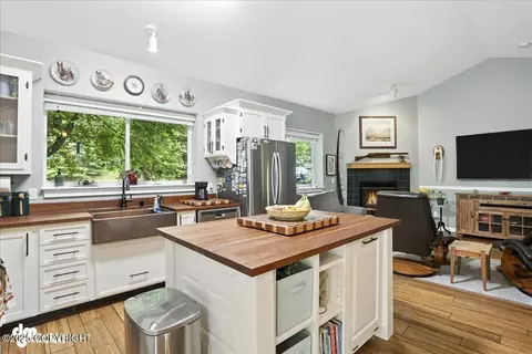Kitchen - 22471 Centurion Dr, Chugiak, AK 99567 photo 1 of 5