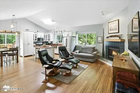 Living - 22471 Centurion Dr, Chugiak, AK 99567 photo 3 of 3