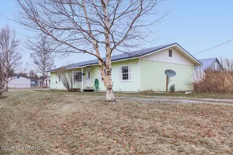 343 S Bailey St, Palmer, AK 99645