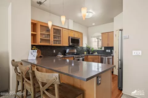 Kitchen - 2159 W 29th Ave # 7, Anchorage, AK 99517 photo 1 of 5