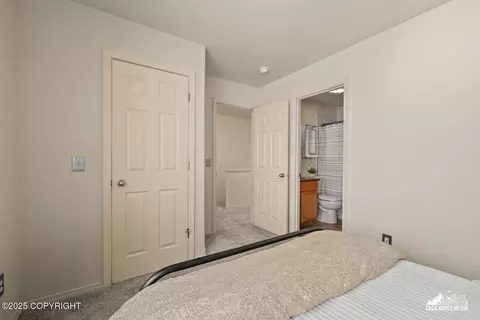 Bedroom - 2159 W 29th Ave # 7, Anchorage, AK 99517 photo 4 of 4