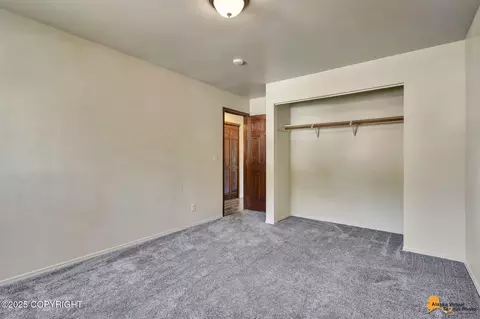 Bedroom - 1989 Commodore Dr, Anchorage, AK 99507 photo 4 of 7
