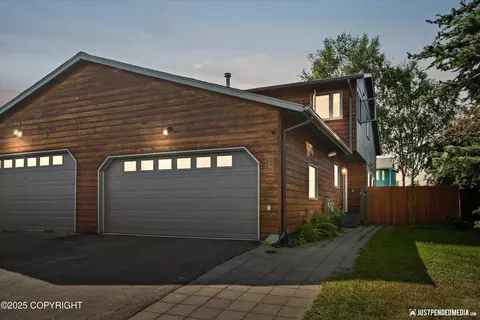 3428 Orion Cir, Anchorage, AK 99517