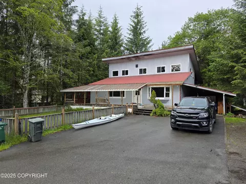 297 Mitkof Hwy, Petersburg, AK 99833