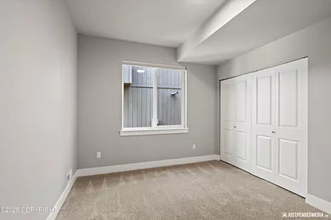 Bedroom - 20218 Eagles Nest Ct, Eagle River, AK 99577 photo 3 of 4