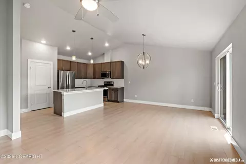 Living - 20218 Eagles Nest Ct, Eagle River, AK 99577 photo 5 of 6