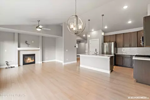 Living - 20218 Eagles Nest Ct, Eagle River, AK 99577 photo 6 of 6