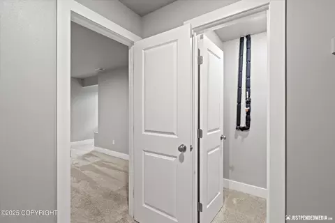 Entry Way - 20218 Eagles Nest Ct, Eagle River, AK 99577 photo 4 of 4