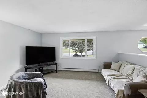 Living - 11524 Lower Sunny Cir, Eagle River, AK 99577 photo 2 of 3
