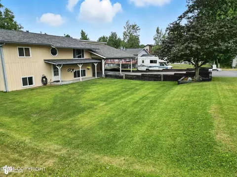 Exterior - 11524 Lower Sunny Cir, Eagle River, AK 99577 photo 5 of 11