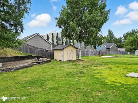 Exterior - 11524 Lower Sunny Cir, Eagle River, AK 99577 photo 2 of 11
