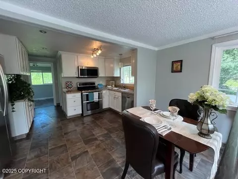 Kitchen - 19237 Beverly Ave, Chugiak, AK 99567 photo 3 of 3