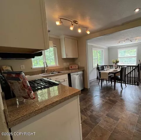 Kitchen - 19237 Beverly Ave, Chugiak, AK 99567 photo 1 of 3