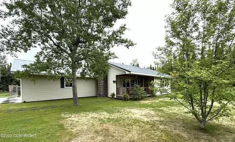 39740 Billikin St, Sterling, AK 99672