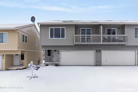 13800 Hunterwood Ln # 126, Eagle River, AK 99577