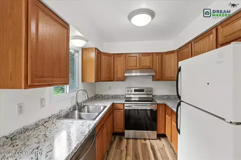 1918 Juneau Dr, Anchorage, AK 99501