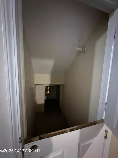Entry Way - 321 Eagle Run Loop, Seldovia, AK 99663 photo 2 of 3