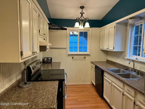 Kitchen - 321 Eagle Run Loop, Seldovia, AK 99663 photo 2 of 3