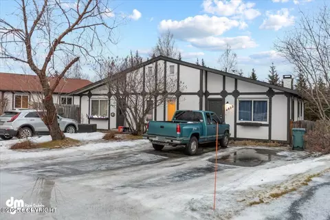 4833 Loretta Ln, Anchorage, AK 99507