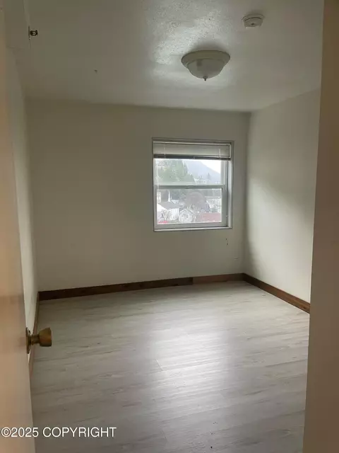 119 Austin St # 906, Ketchikan, AK 99901