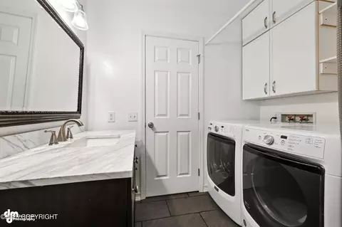 10249 Chickaloon St, Eagle River, AK 99577 photo 31
