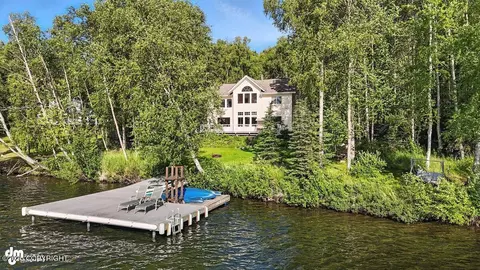2995 N Meadow Lakes Dr, Wasilla, AK 99623