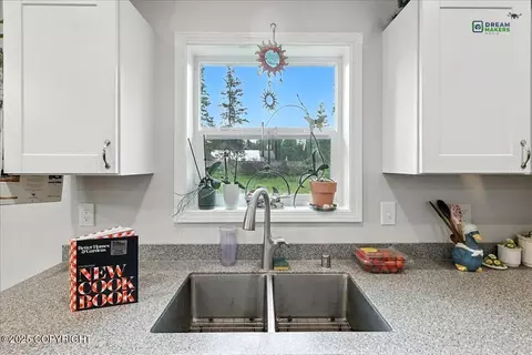53585 Foley Dr, Kenai, AK 99611