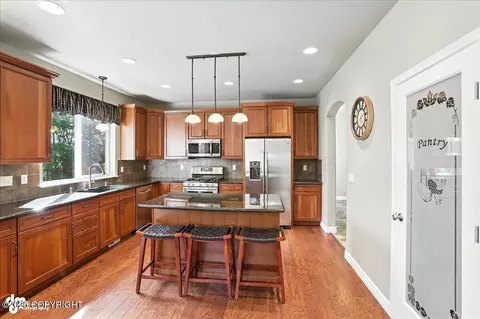 17718 Shasta Cir, Eagle River, AK 99577 photo 9