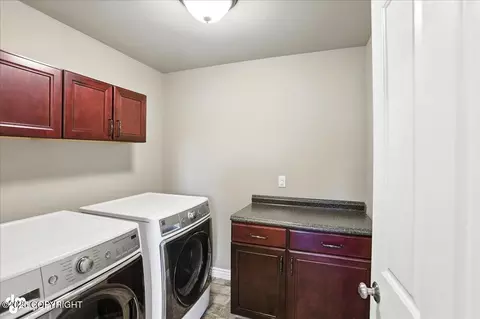 17718 Shasta Cir, Eagle River, AK 99577 photo 34