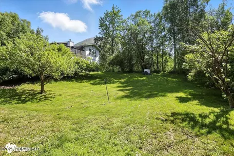 Exterior - 19360 Chugach Park Dr, Chugiak, AK 99567 photo 5 of 12